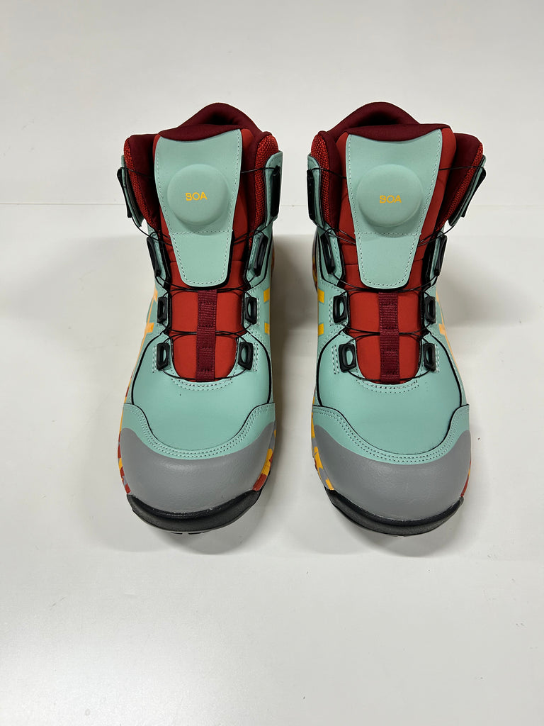 A5CD3CFD-DBAA-47DE-AF41-